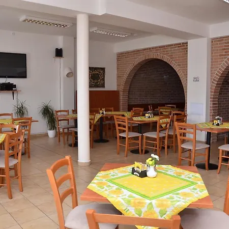 Hotel Ruzeny